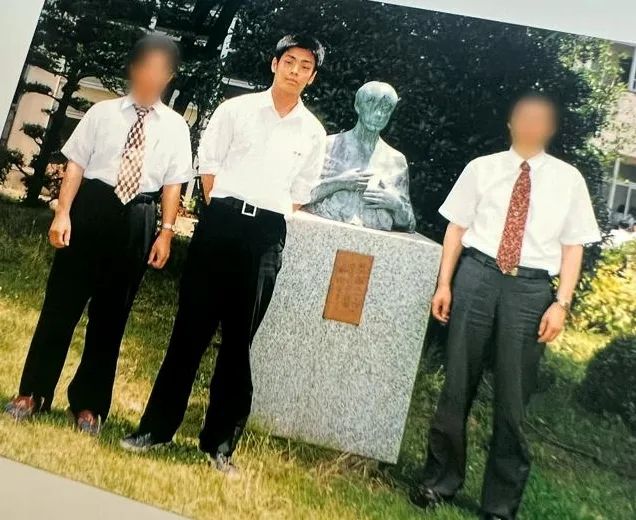 竟始终支持安倍，还要退还民众捐款？安倍枪击案昨日结审，庭审现场还原一个陌生的“山上彻也”