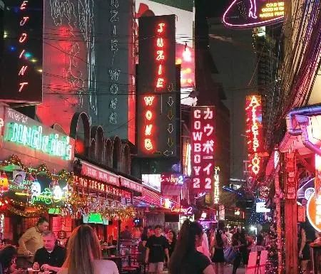 老挝，何以成为中日韩恋童癖的天堂？