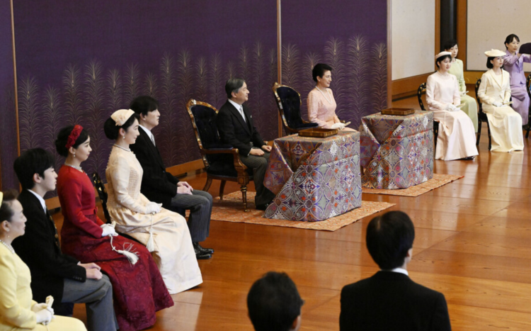 日本皇室“歌会始”仪式举行 悠仁亲王首次出席