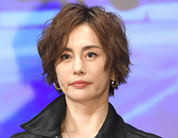 米仓凉子获不起诉处分后发表声明 暗示将重启演艺活动  