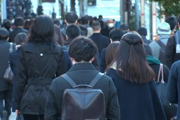 在日本年薪500万日元算穷吗？为何在相亲市场被嫌弃？