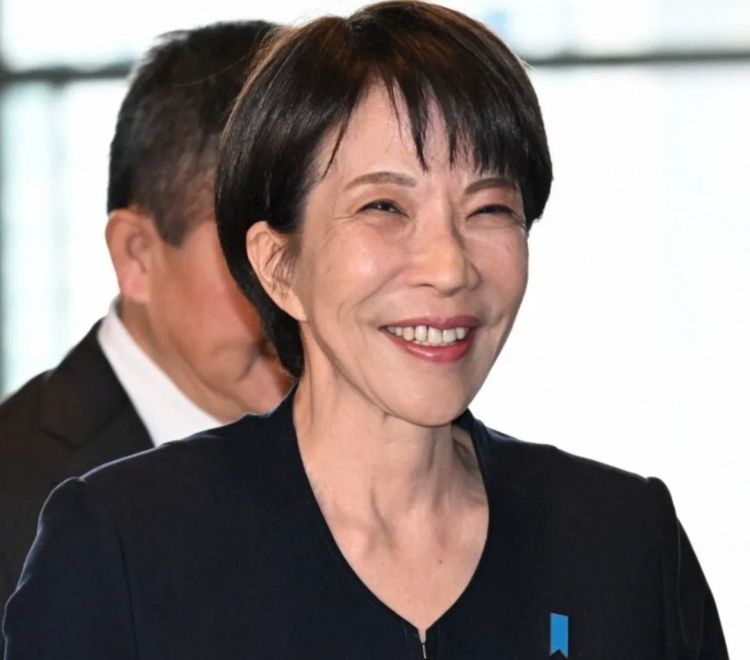 高市早苗连任;米兰冬奥男子花滑爆冷?《柯南》毛利兰声优病休 娜美声优代班?中森明菜复出巡演;| 百通板 高市早苗连任;米兰冬奥男子花滑爆冷?《柯南》毛利兰声优病休 娜美声优代班?中森明菜复出巡演;| 百通板