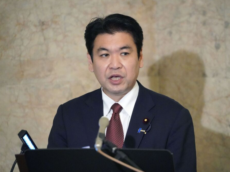 日本文部科学大臣松本洋平被曝“双重不伦”丑闻