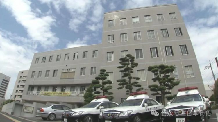 日本老龄化的一个离谱瞬间：长崎78岁男子偷80岁女性内裤被捕，警方还在查余罪