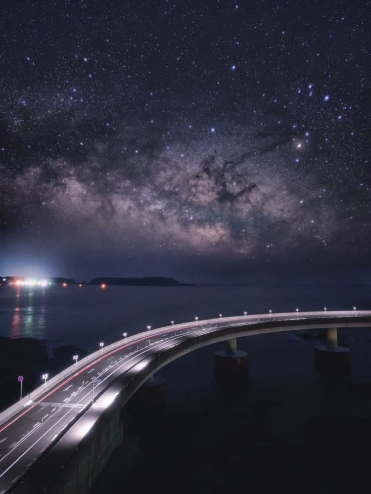 第280期:高市早苗否决女性天皇论?本田汽车估算巨额赤字?经典日剧《深夜食堂》将拍续集;第49届日本电影学院奖 | 百通板 第280期:高市早苗否决女性天皇论?本田汽车估算巨额赤字?经典日剧《深夜食堂》将拍续集;第49届日本电影学院奖 | 百通板