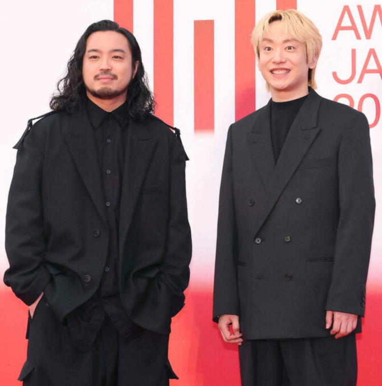 Creepy Nuts首登科切拉音乐节