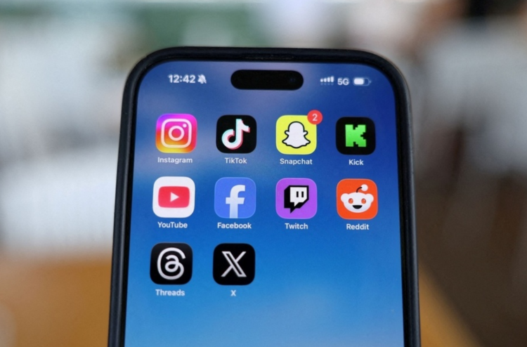 日本拟加强SNS年龄验证 保护青少年免受网络风险