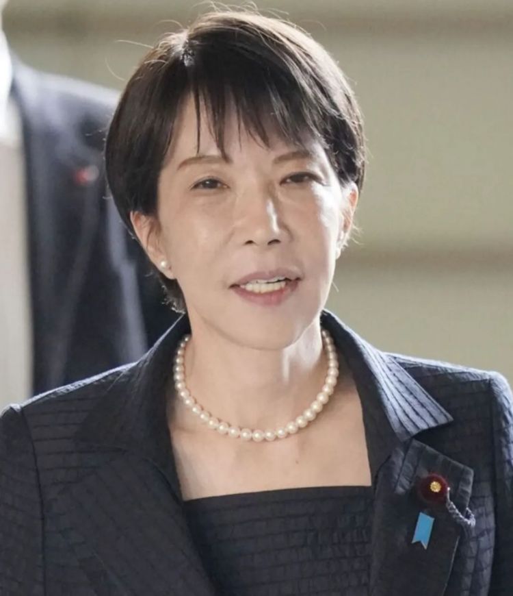 第290期:高市早苗支持率连降三月 抹黑门再添新锤?日本应届生就业率98%?首位日本戛纳影后诞生 | 百通板 第290期:高市早苗支持率连降三月 抹黑门再添新锤?日本应届生就业率98%?首位日本戛纳影后诞生 | 百通板