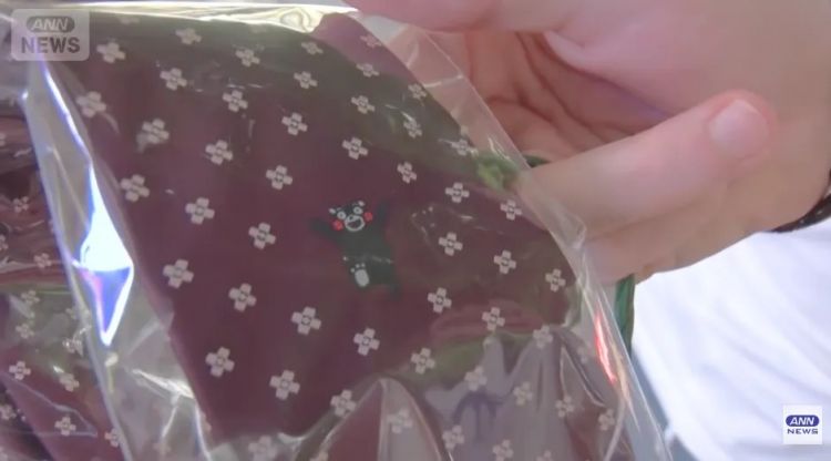熊本熊成时尚单品、电车扶手带回家健身?这届去日本的欧美游客,都在买什么离谱伴手礼? 熊本熊成时尚单品、电车扶手带回家健身?这届去日本的欧美游客,都在买什么离谱伴手礼?