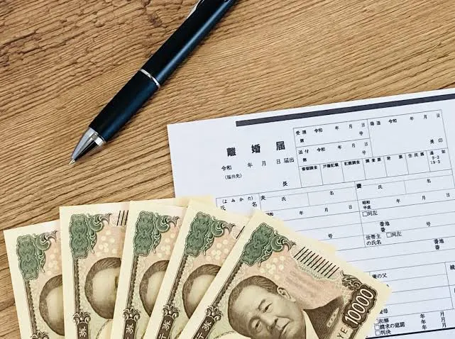 日本50岁富豪娶小25岁娇妻,5年不让碰身子心生猜疑?!妻子私下吐槽:老登太臭了 日本50岁富豪娶小25岁娇妻,5年不让碰身子心生猜疑?!妻子私下吐槽:老登太臭了
