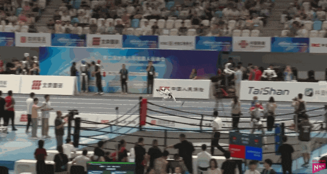 日本“全村唯一的希望”出征北京机器人大会，却上演“机器人一败涂地”？！日网：拉完