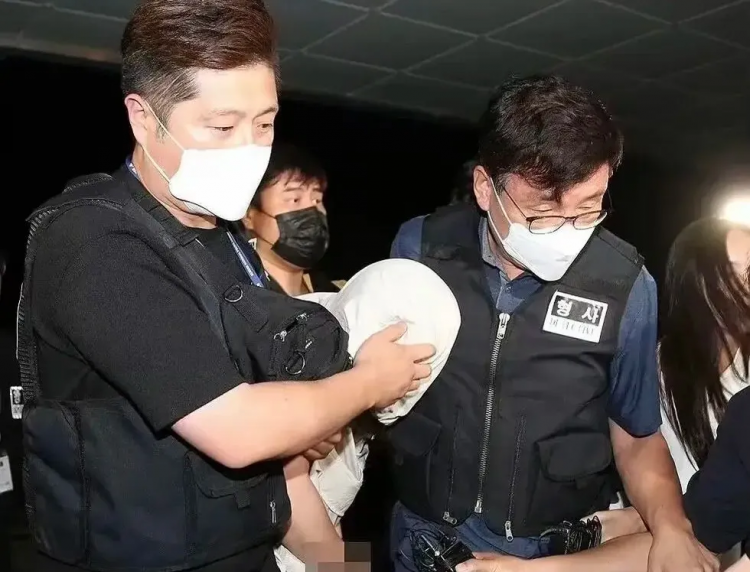 日媒曝光济州岛失踪案惊天黑幕!韩警摆烂找都不找?!日网痛斥:警察里安插了犯人! 日媒曝光济州岛失踪案惊天黑幕!韩警摆烂找都不找?!日网痛斥:警察里安插了犯人!