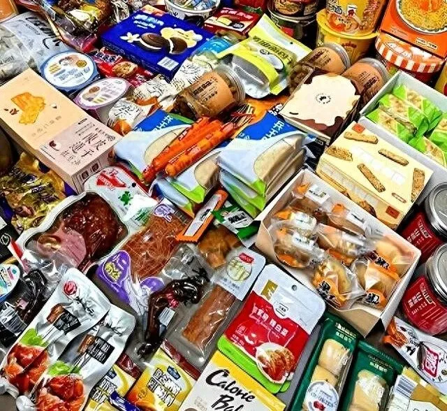 中国人给日本同事分享零食，却被挂到网上阴阳怪气？！中日网友：不吃就滚！