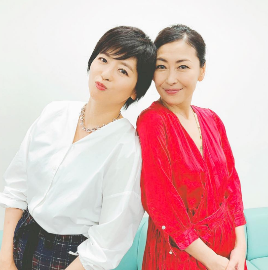 中山美穗离世两年后,妹妹看到这个遗物再也止不住泪水! 中山美穗离世两年后,妹妹看到这个遗物再也止不住泪水!