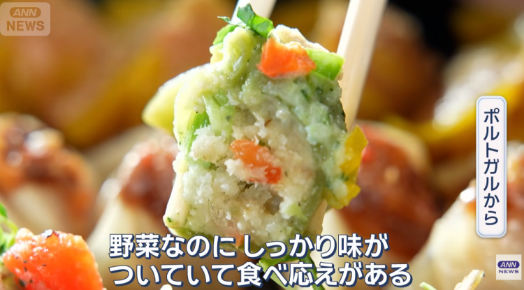 日本网红店饺子再次“违背祖宗”,却让欧美游客狂流口水?网友:这都是什么鬼东西… 日本网红店饺子再次“违背祖宗”,却让欧美游客狂流口水?网友:这都是什么鬼东西…