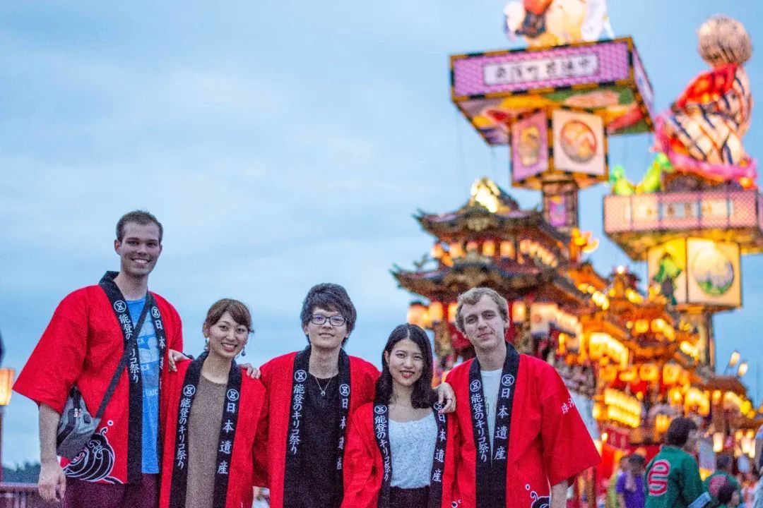 从全日本30万个祭典里，岛国人民选出了最值得去的！