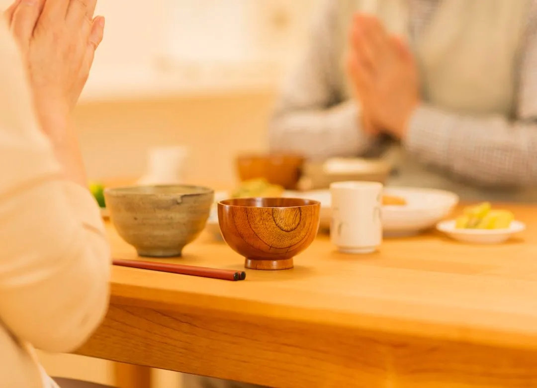 日本人为什么见谁都鞠躬？